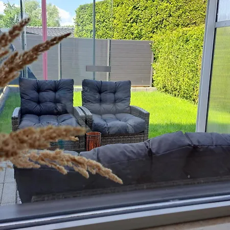 Gemuetliche Mit Garten דירה