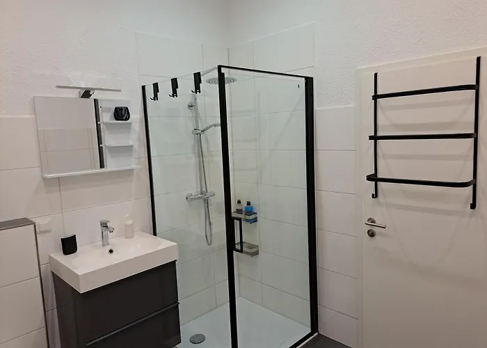 公寓 Gemuetliche Mit Garten